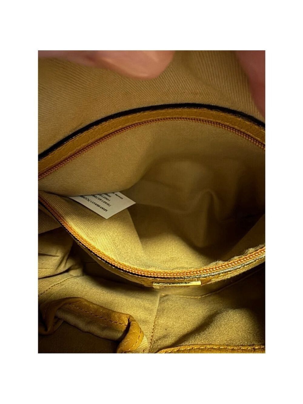 MCM Aren Hobo in Visetos Coated Canvas - Cognac - Picture 10 of 12